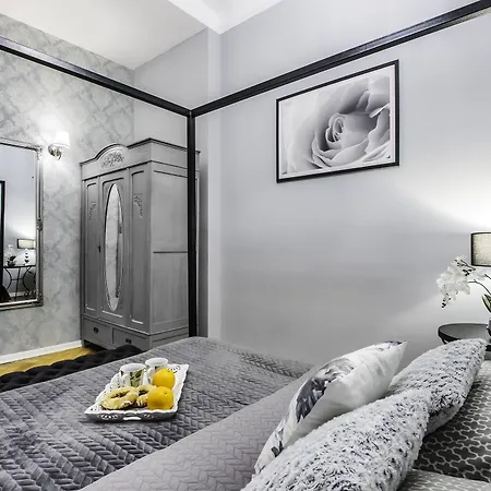 Clicktheflat Apartment